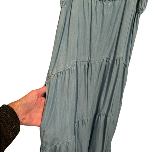 KUT from the Kloth sundress Small chambray - Picture 3 of 6